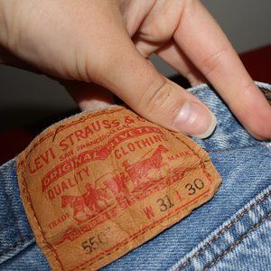 Levis 550